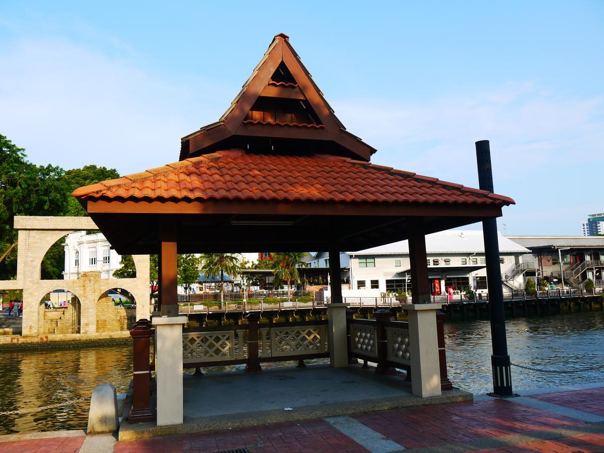 Heeren Inn Melaka Exterior foto